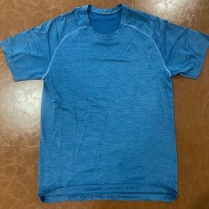 LuluLemon Blue Metal Vent T-Shirt (Size S)